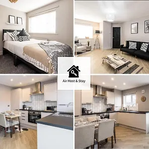 Air Host And - Birchfield - Sleeps 10 Amazing Spacious House Holiday home