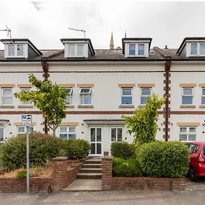 Town Centre White House Homestay Bournemouth