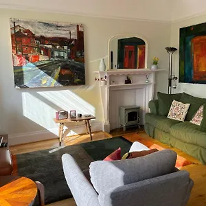 Airy Sefton Park Apartment